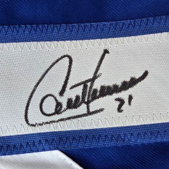 Guy Carbonneau "HOF 19" Signed Montreal Canadiens Custom Jersey Beckett Witness - Picture 4 of 14